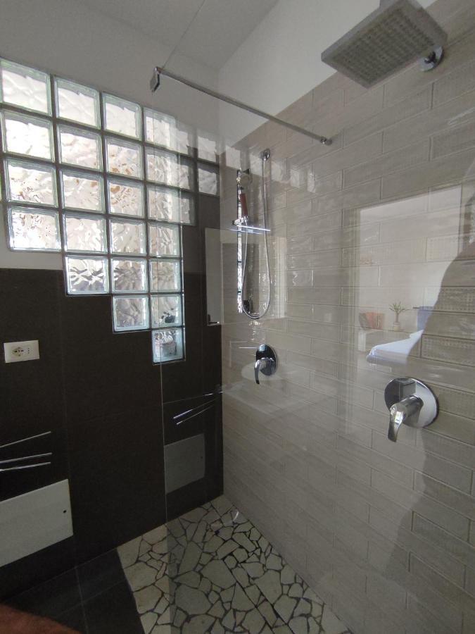 Casa Bonatti Hotell Peschiera del Garda Exteriör bild
